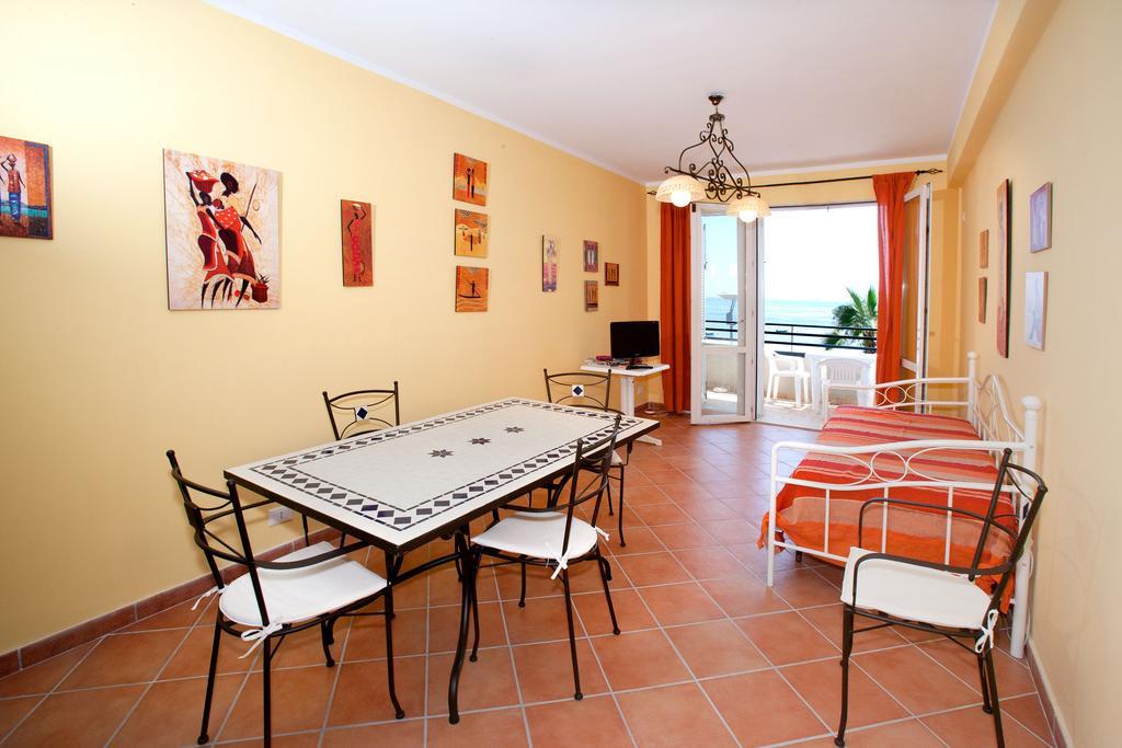 Polifemo Apartment Letojanni Room photo
